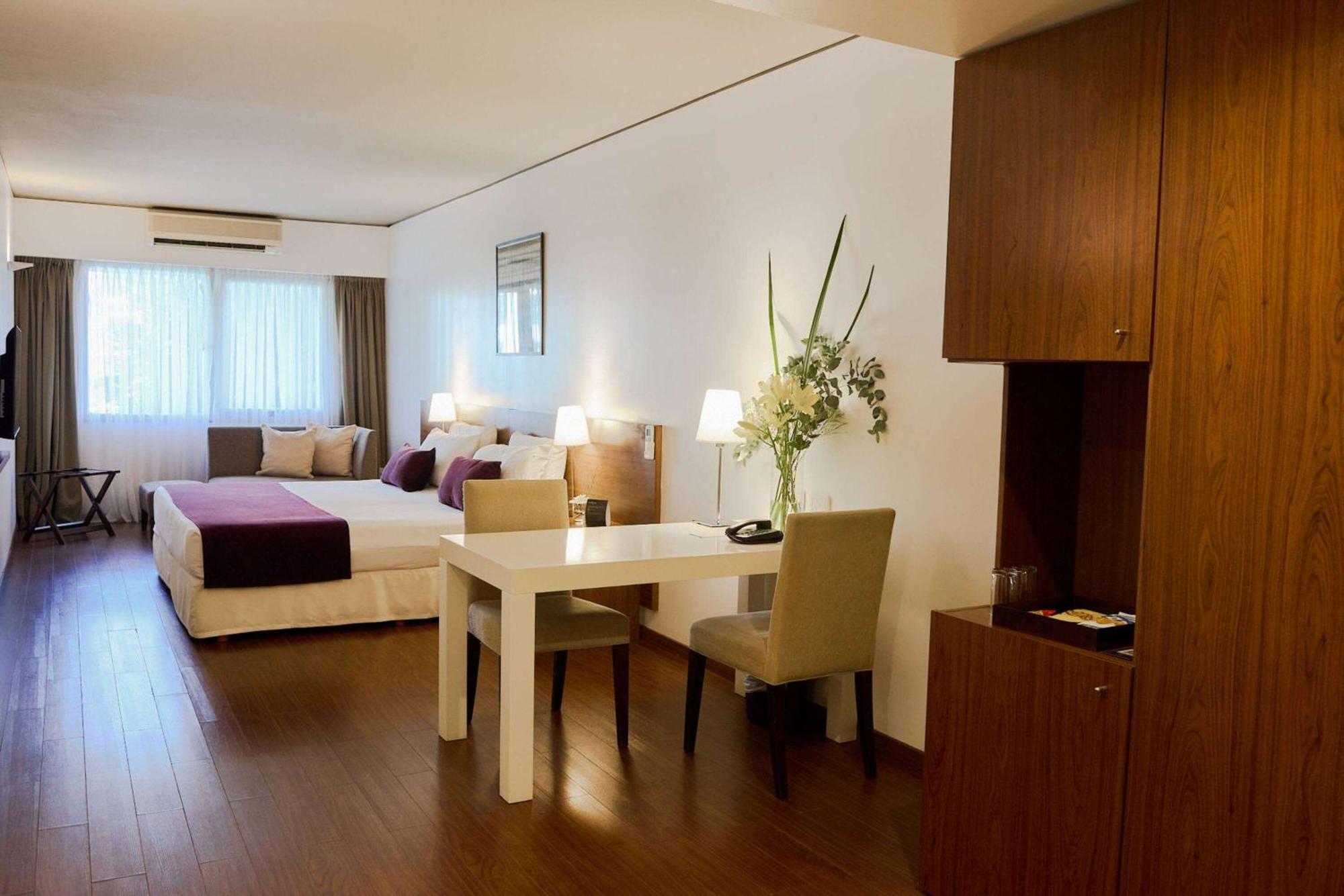 Dazzler By Wyndham Buenos Aires Maipu Hotell Exteriör bild